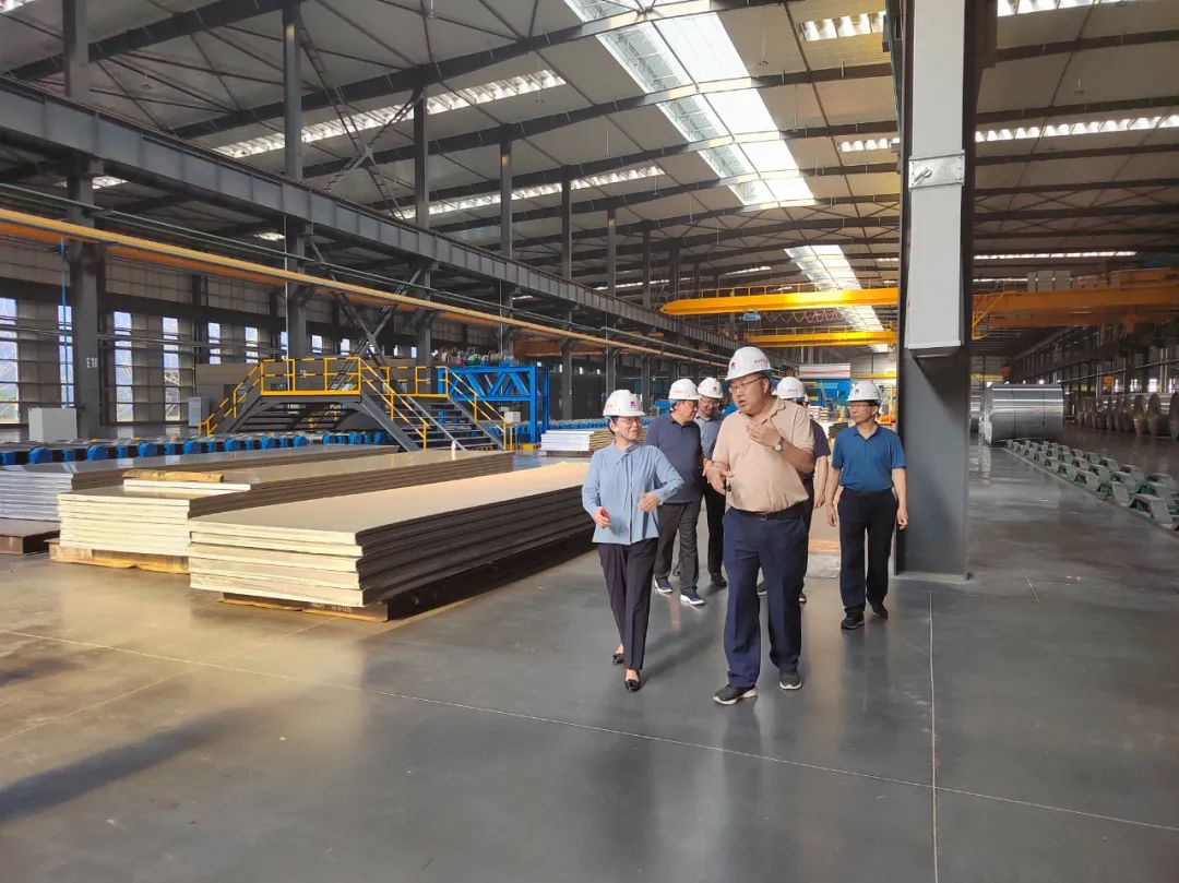 鞏義市人大常委會黨組書記、主任王愛輝一行到義瑞新材考察調研